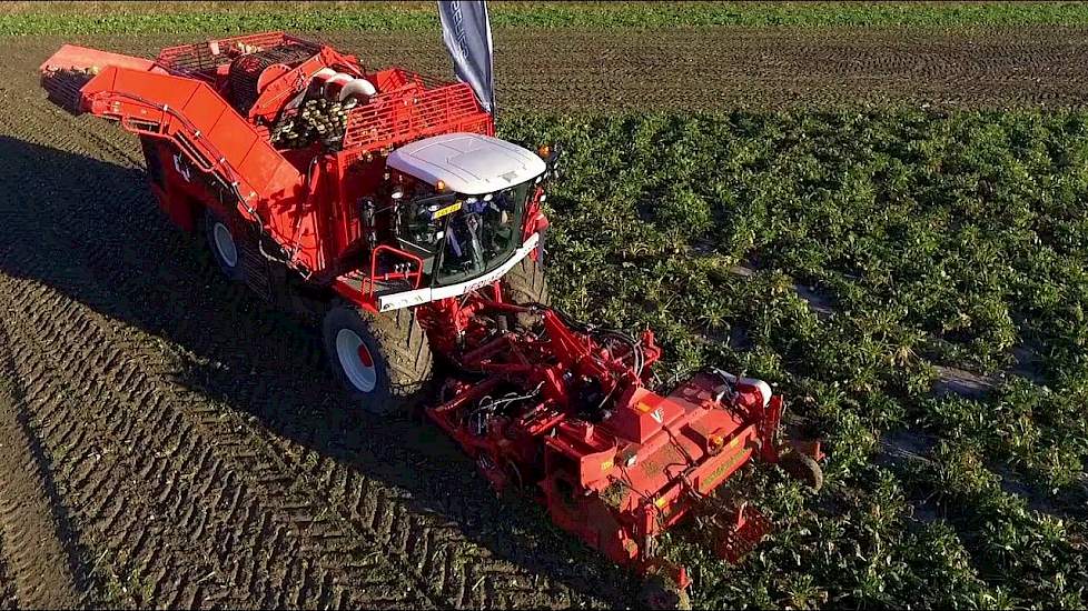 Vervaet Q-series bietenrooier demo Trekkerweb sugar beet harvest