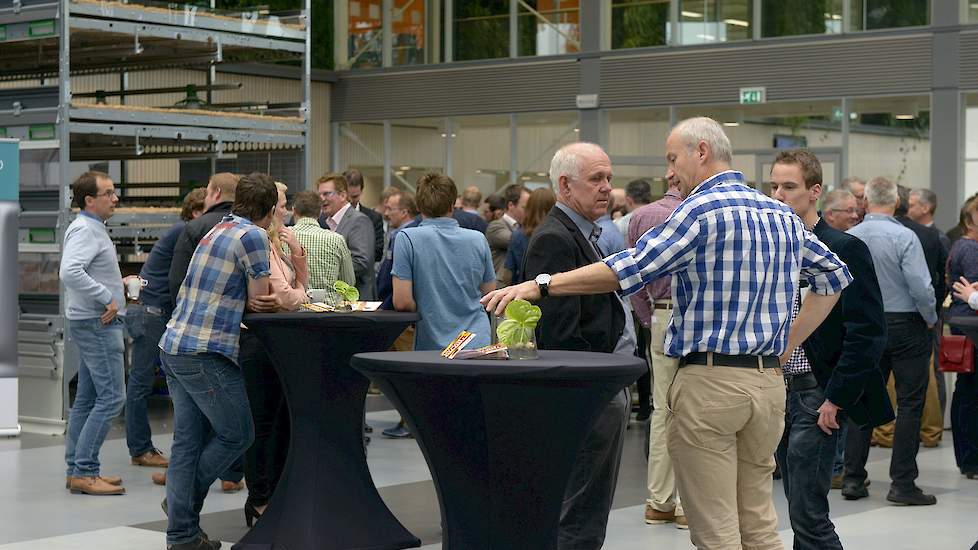 Naast het opdoen van nieuwe kennis en prikkels ontvangen die het denkproces aanjagen was er ook veel ruimte om te netwerken en bij te praten.