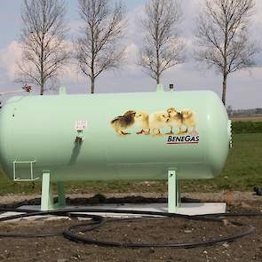 Bevelander koos voor propaangas. „Dit is een compleet nieuwe locatie. De aanleg van een gasleiding op een nieuwe locatie kost veel geld”, motiveert hij.