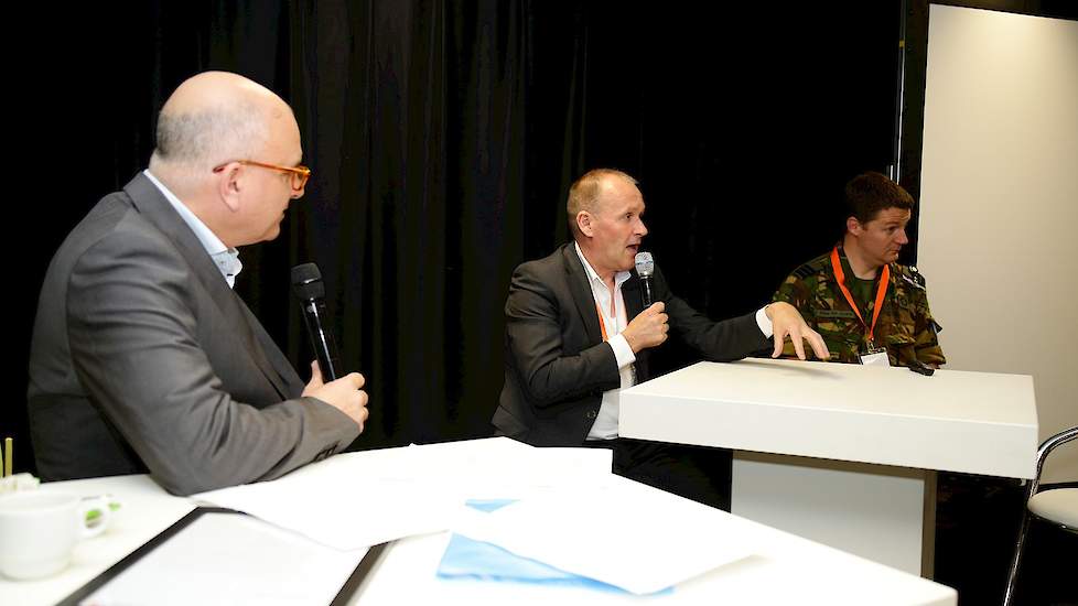 Volgens Leon Clemens van eierhandelaar Omega Food is het belangrijk om te weten wat de consument wil en hier op in te spelen. „Als eierhandelaar doen we onderzoek naar de wensen van consumenten. Wanneer ik aan tafel zit met een supermarkt, kan ik de categ