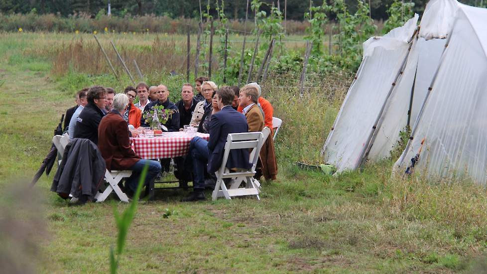 De coöperaties bestrijken verschillende onderwerpen zoals energie, groen, duurzaamheid, zorg, welzijn, leefbaarheid en cultuur. De initiatieven starten veelal vanuit sociaal-maatschappelijke betrokkenheid en eigen behoefte aan verbetering met oog voor de