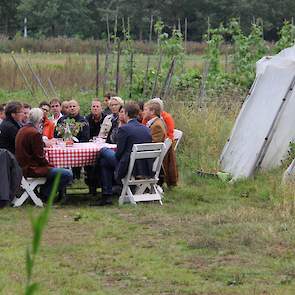 De coöperaties bestrijken verschillende onderwerpen zoals energie, groen, duurzaamheid, zorg, welzijn, leefbaarheid en cultuur. De initiatieven starten veelal vanuit sociaal-maatschappelijke betrokkenheid en eigen behoefte aan verbetering met oog voor de