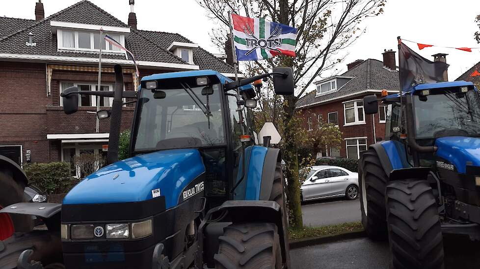 Net als trekkers met Groningse vlaggen.