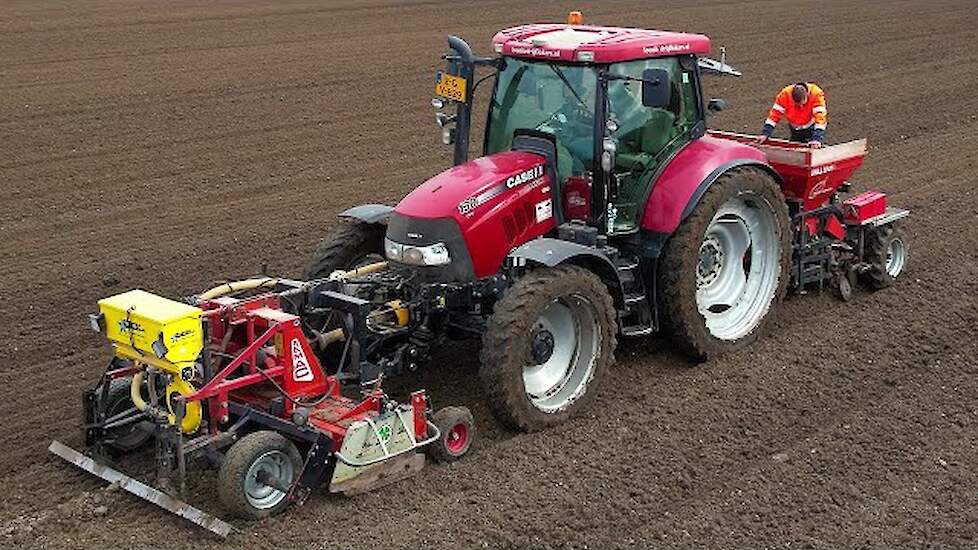 Uien planten | Planting onions | Case IH | Delta Planter | Zwiebeln Pflanzen | Uienoogst 2024