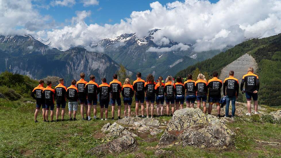 Ook het aantal jongeren dat meedoet stijgt. Bij BIG Challenge deden voor het tweede jaar drie teams van USRA, de studentenvereniging van Aeres Hogeschool in Dronten mee. Dinsdag is het maken van teamfoto’s vast programma onderdeel.